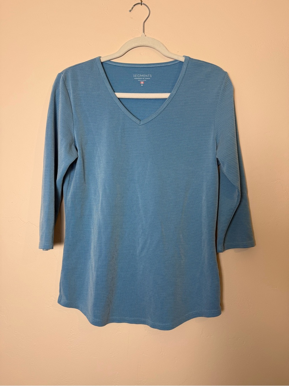 Segments Blue V-Neck 3/4 Sleeve Women's Top